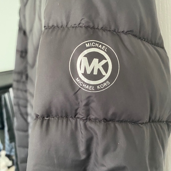 Michael Kors Down Filled Wintercoat - Picture 3 of 4